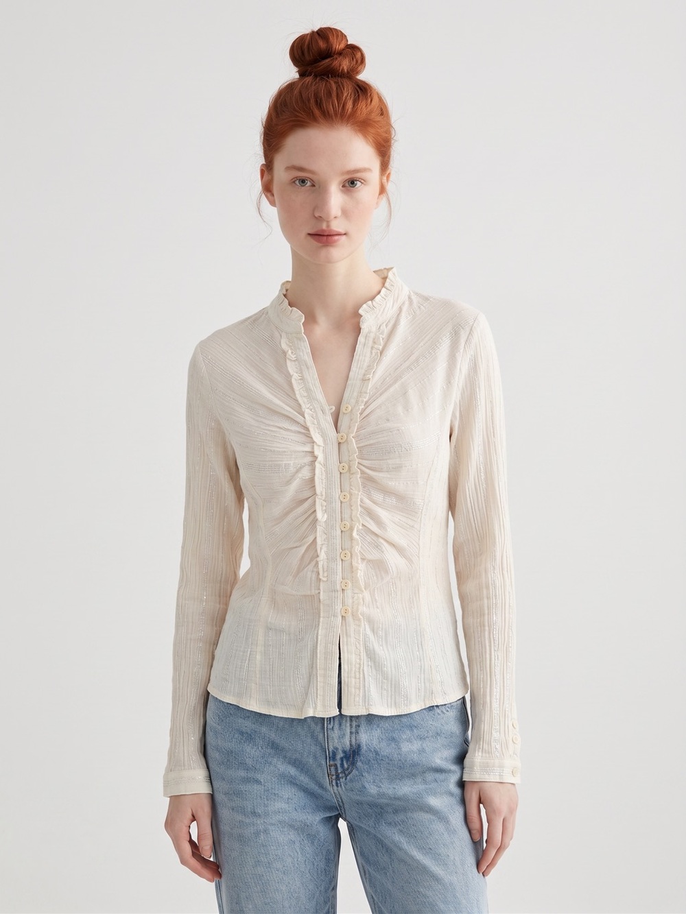 Vintage Y2K Charlotte Russe Cream Silver Thread Button-Front Blouse. Retro 2000.